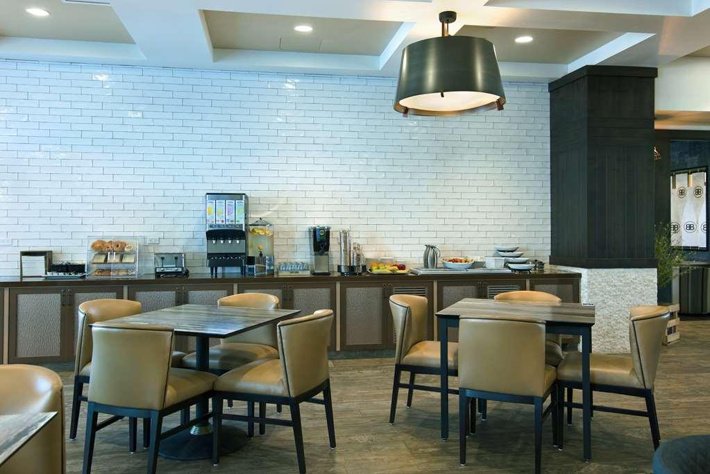 Oxford Suites Sonoma - Rohnert Park Restoran fotoğraf