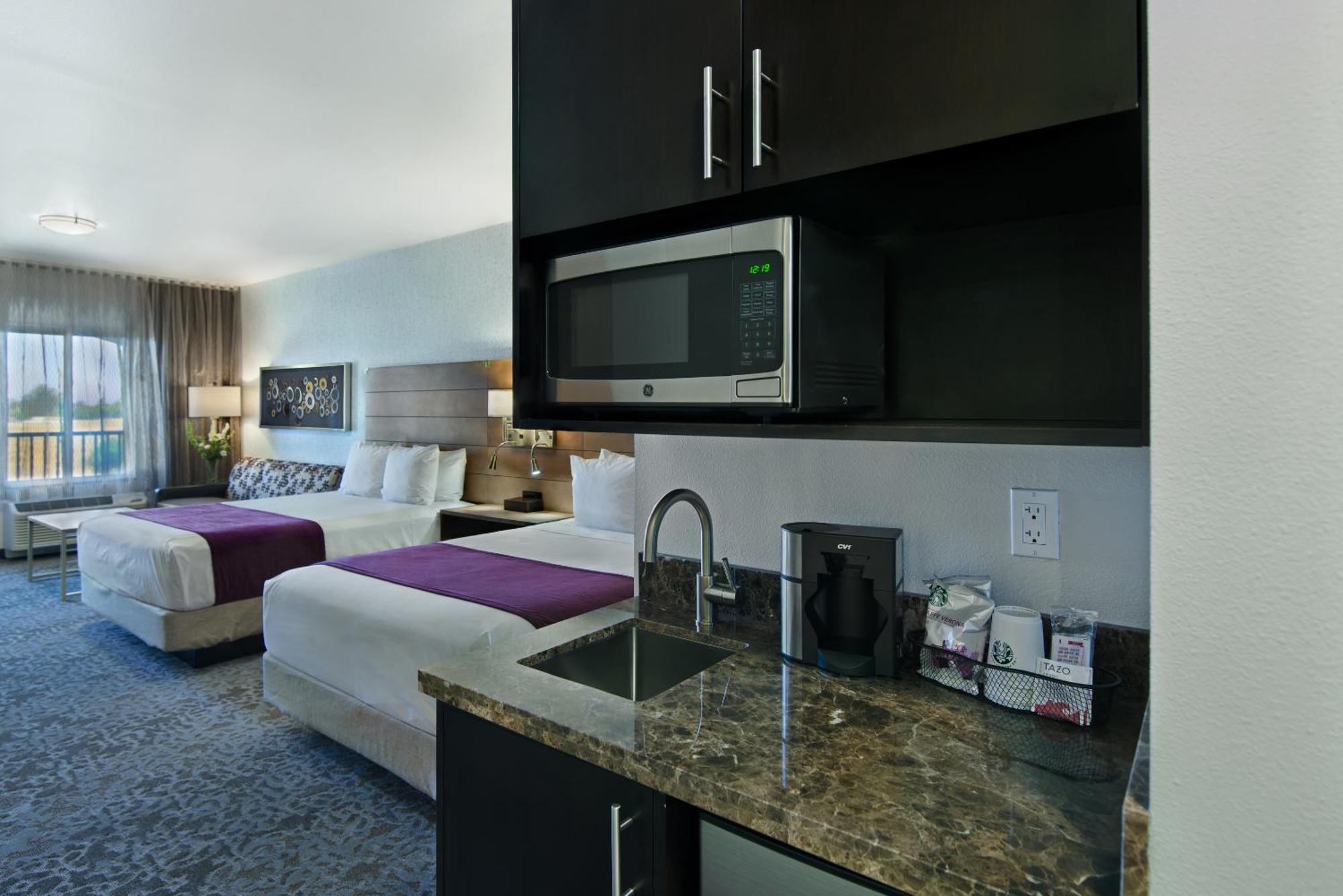 Oxford Suites Sonoma - Rohnert Park Oda fotoğraf