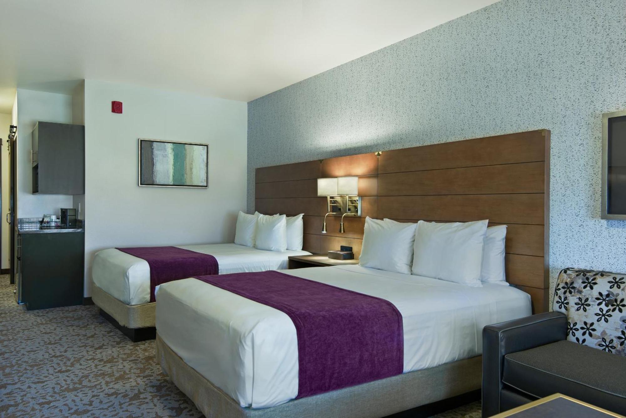 Oxford Suites Sonoma - Rohnert Park Oda fotoğraf