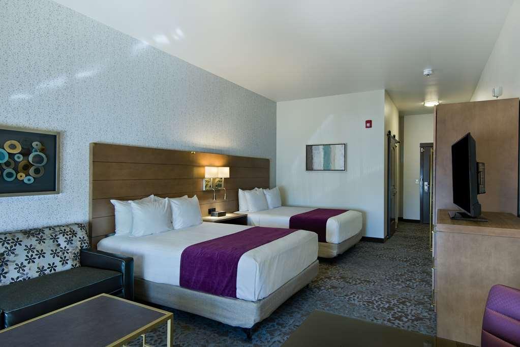 Oxford Suites Sonoma - Rohnert Park Oda fotoğraf