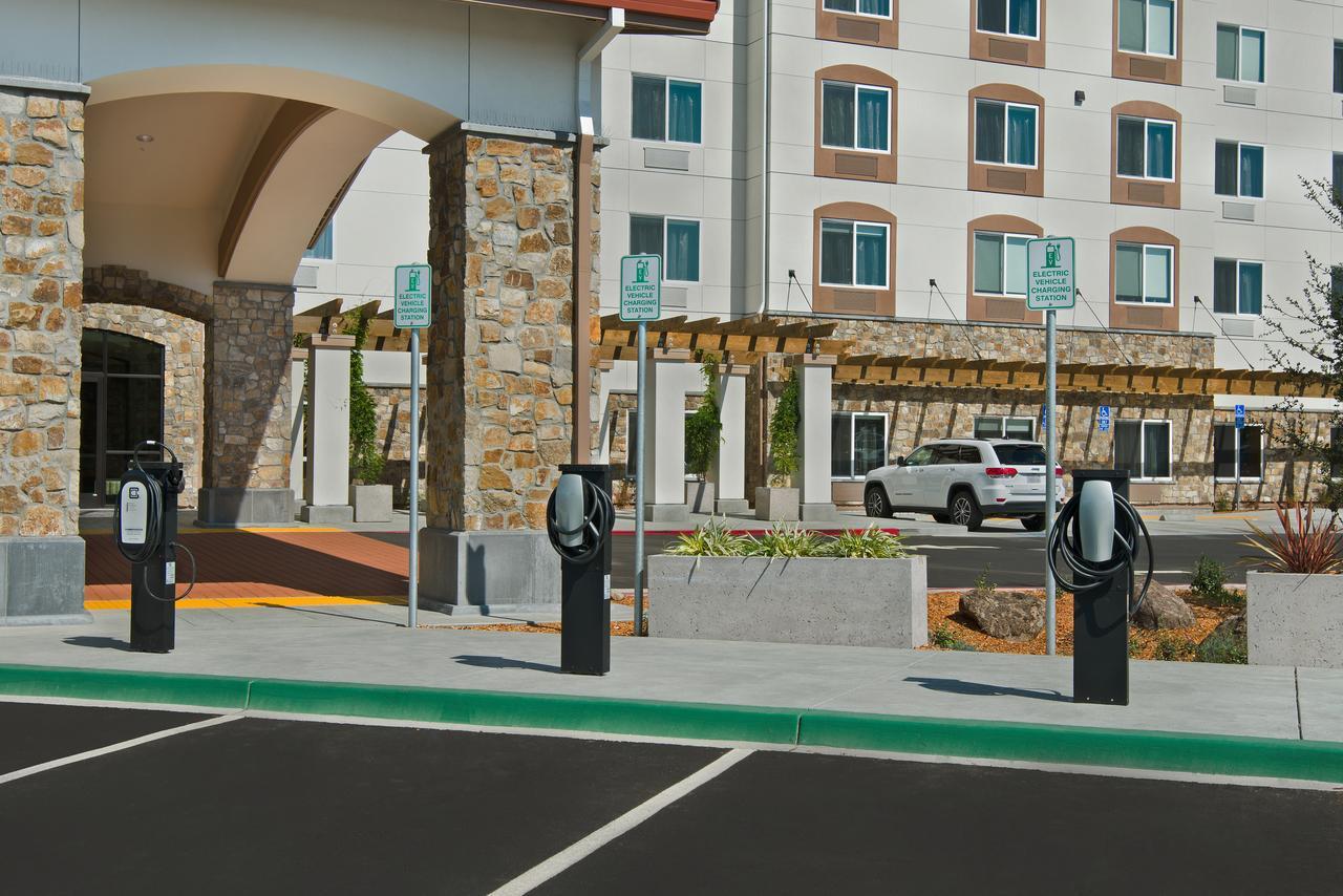 Oxford Suites Sonoma - Rohnert Park Dış mekan fotoğraf
