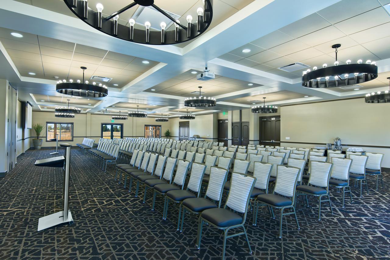 Oxford Suites Sonoma - Rohnert Park Oda fotoğraf
